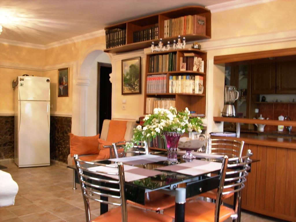 Deluxe Guest House Kvariati Room photo