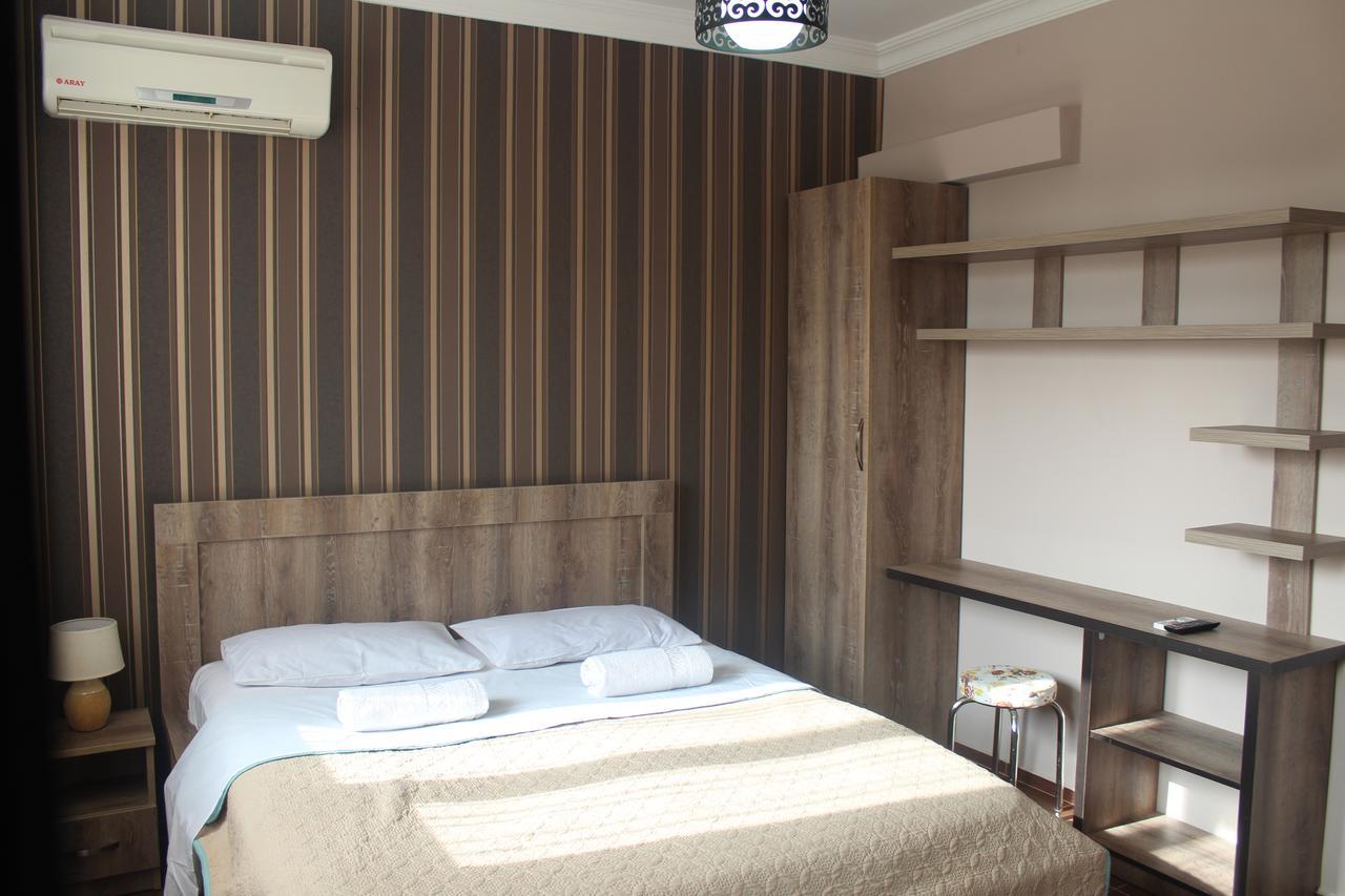 Deluxe Guest House Kvariati Exterior photo